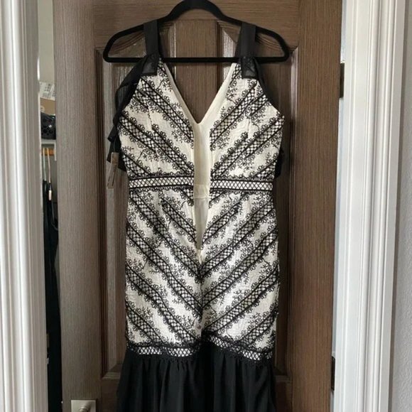 Adelyn Rae Black & White Lace Frill Dress Size S New With Tags - Picture 6 of 8